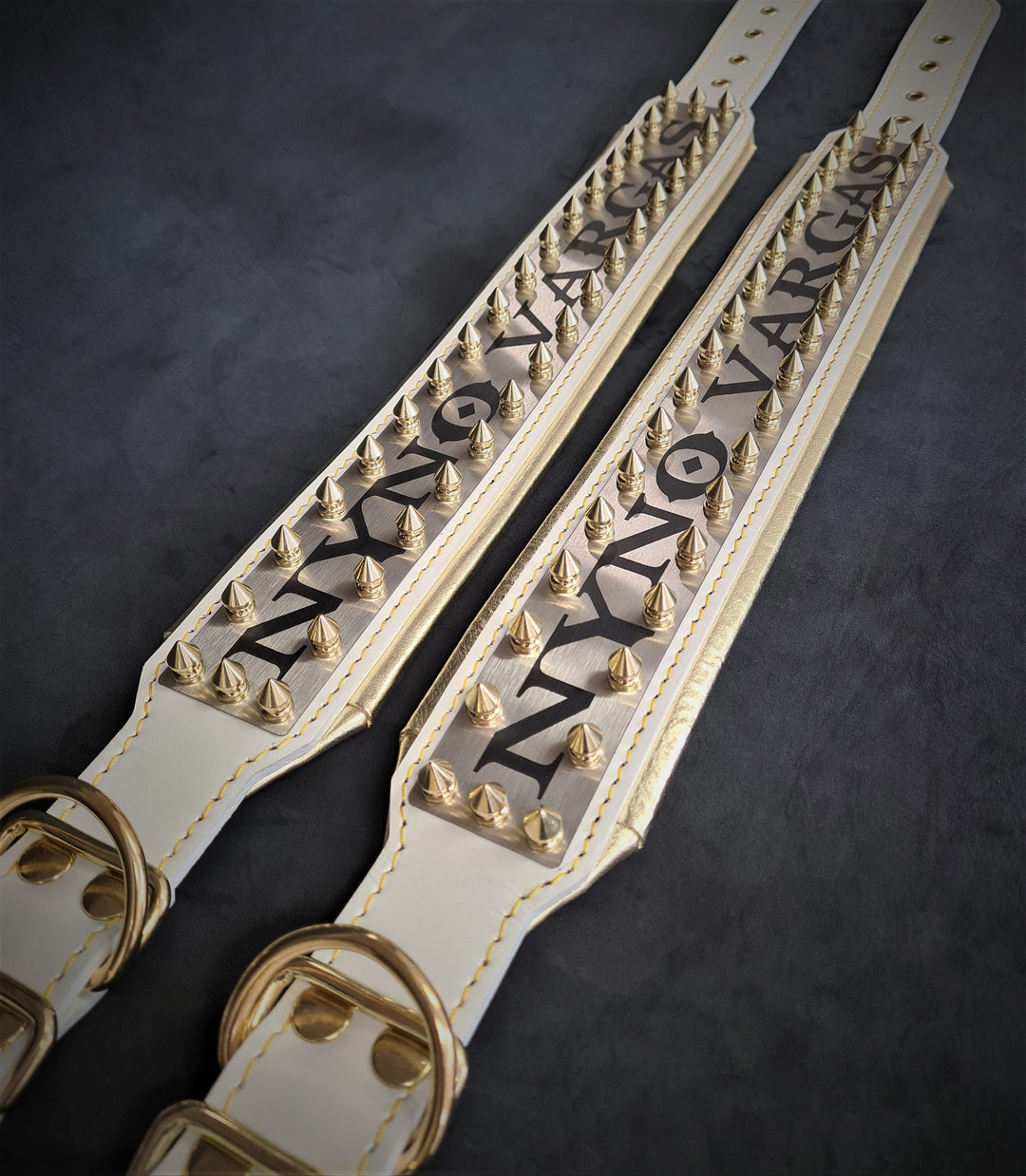The "Metal" collar White &amp; Gold- personalized!